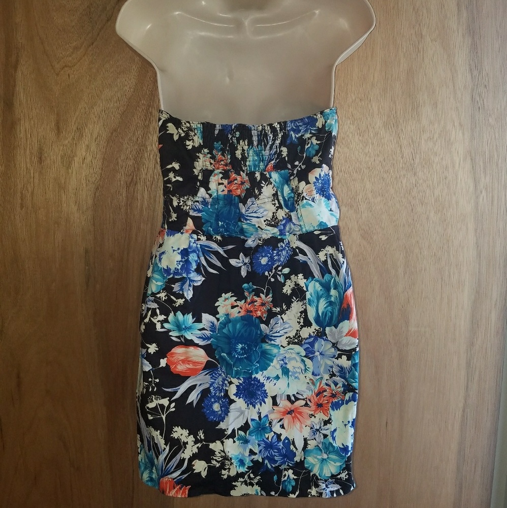 Dress By Mind Code - Picture 2 of 6
